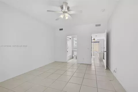 Bedroom - 4022 Parkside Dr, Jupiter, FL 33458 photo 1 of 10