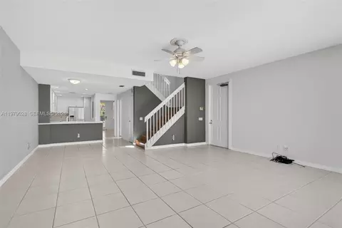 Living - 4022 Parkside Dr, Jupiter, FL 33458 photo 6 of 8