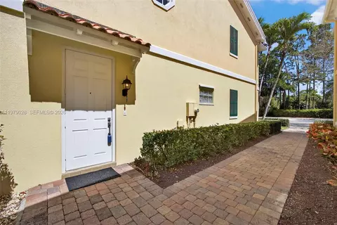 Exterior - 4022 Parkside Dr, Jupiter, FL 33458 photo 12 of 12