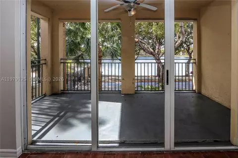 2442 Centergate Dr #202, Miramar, FL 33025