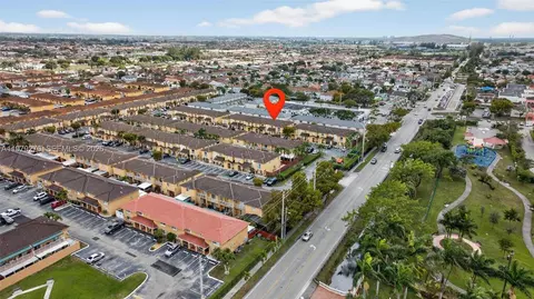 View/Area - 7709 W 36th Ave #2, Hialeah, FL 33018 photo 10 of 11