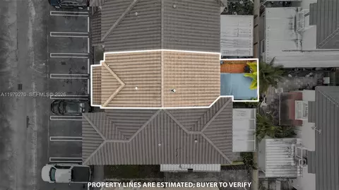 View/Area - 7709 W 36th Ave #2, Hialeah, FL 33018 photo 4 of 11