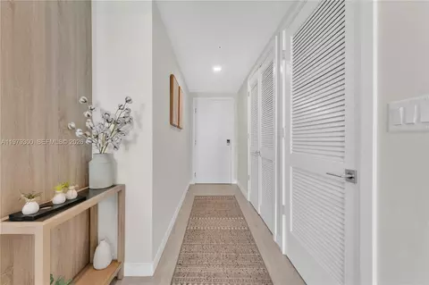 Entry Way - 3900 Biscayne Blvd #S-916, Miami, FL 33137 photo 1 of 2