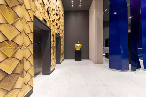 Entry Way - 3900 Biscayne Blvd #S-916, Miami, FL 33137 photo 2 of 2