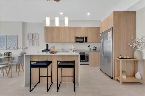 Kitchen - 3900 Biscayne Blvd #S-916, Miami, FL 33137 photo 1 of 3