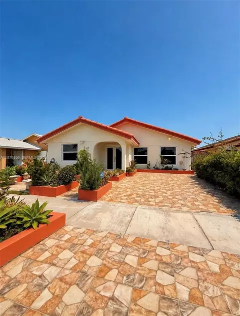910 SW 140th Ave, Miami, FL 33184