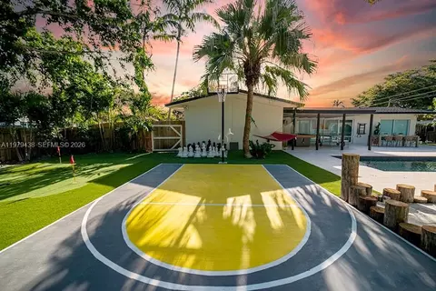 18800 Belmont Dr, Cutler Bay, FL 33157