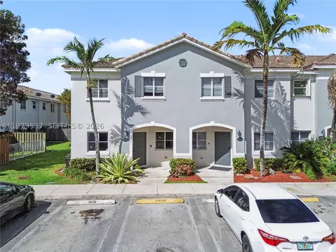 3070 SE 17th Ave, Homestead, FL 33035