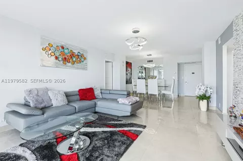 20379 W Country Club Dr #1436, Aventura, FL 33180