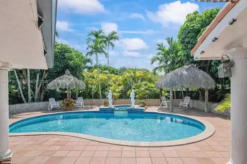 12121 SW 107th St, Miami, FL 33186