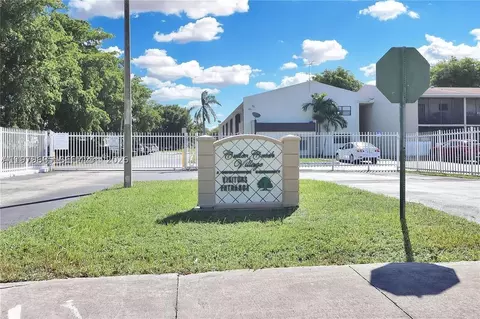 10370 SW 220th St #102, Cutler Bay, FL 33190