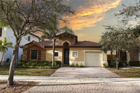 3771 SE 5th Ct, Homestead, FL 33033