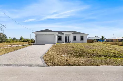 152 Pennfield St, Lehigh Acres, FL 33974