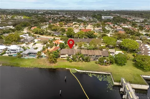 5692 Santiago Cir, Boca Raton, FL 33433
