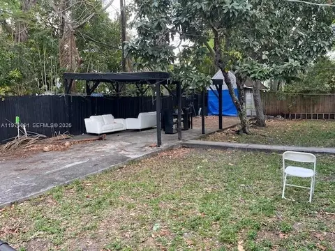 800 NW 29th Ter, Miami, FL 33127