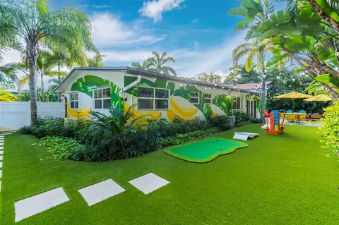 801 NW 24th St, Wilton Manors, FL 33311