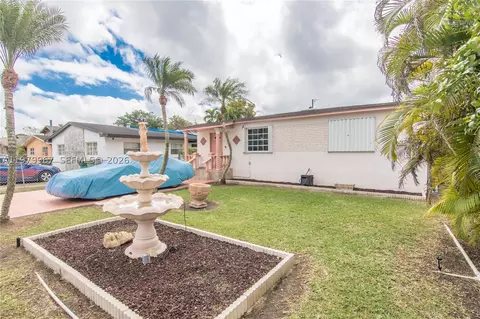 1300 NW 9th St, Homestead, FL 33030