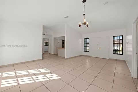 2496 W 70th Pl, Hialeah, FL 33016 photo 7