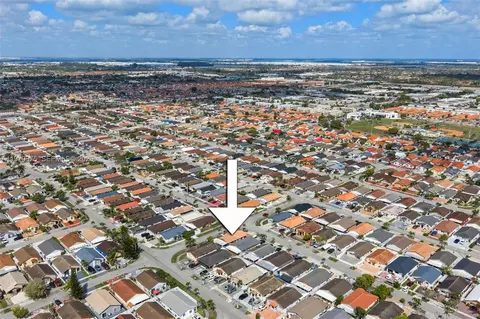 2496 W 70th Pl, Hialeah, FL 33016 photo 30