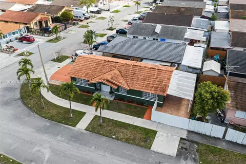2496 W 70th Pl, Hialeah, FL 33016 photo 27