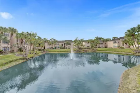 2846 S University Dr #4102, Davie, FL 33328