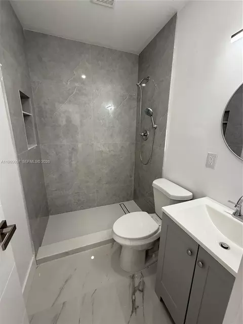 Bath - 120 E 44th St, Hialeah, FL 33013 photo 4 of 4