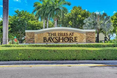 9011 SW 227th St #1, Cutler Bay, FL 33190