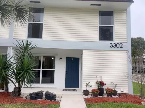 3302 Farragut St #5F, Hollywood, FL 33021