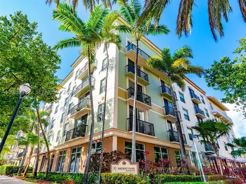 1900 Van Buren St #112B, Hollywood, FL 33020