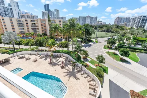 17801 N Bay Rd #607, Sunny Isles Beach, FL 33160