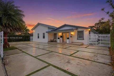 1520 SW 86th Ct, Miami, FL 33144