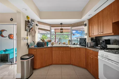 1811 Utopia Dr, Miramar, FL 33023 photo 25