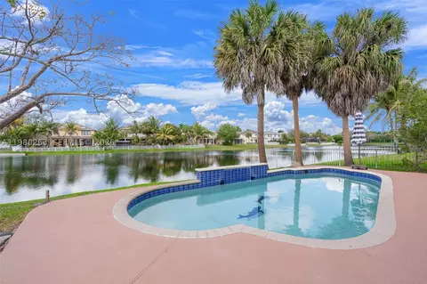 4628 SW 129th Ave, Miramar, FL 33027