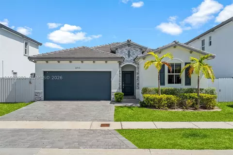 12731 SW 213th St, Miami, FL 33177