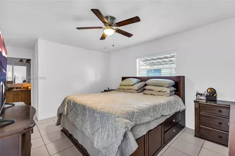 Bedroom - 8209 NW 91st Ave, Tamarac, FL 33321 photo 1 of 7