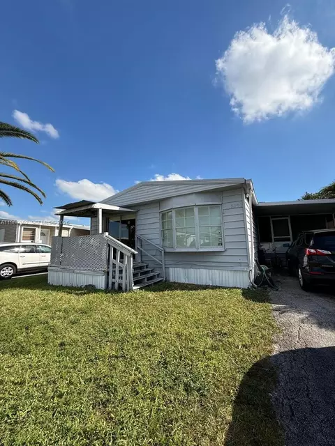 5290 SW 22nd Ter, Fort Lauderdale, FL 33312