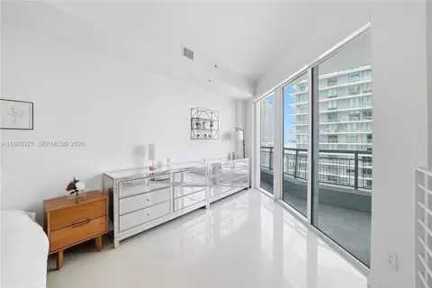 Bedroom - 60 SW 13th St #4414, Miami, FL 33130 photo 4 of 5