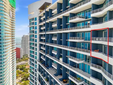 60 SW 13th St #4414, Miami, FL 33130