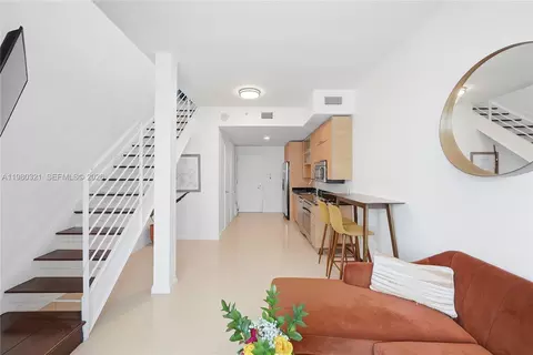 Living - 60 SW 13th St #4414, Miami, FL 33130 photo 2 of 2