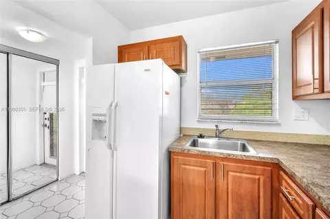2720 N Pine Island Rd #306, Sunrise, FL 33322