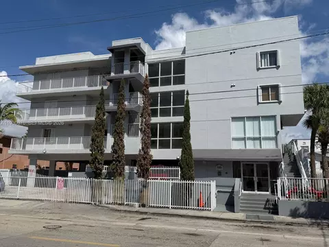 637 SW 3rd St #308, Miami, FL 33130
