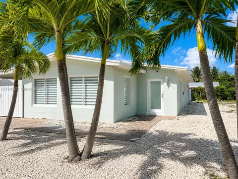 Exterior - 1262 Marlin Dr, Marathon, FL 33050 photo 1 of 4