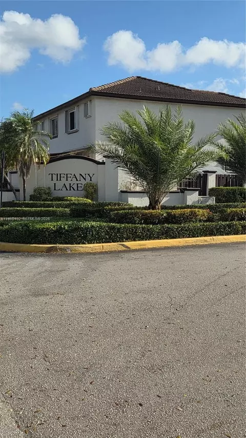 8745 SW 152nd Ave #215, Miami, FL 33193