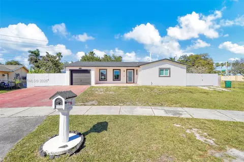 10715 SW 168th Ter, Miami, FL 33157