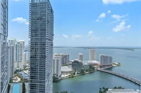500 Brickell Ave #4101, Miami, FL 33131