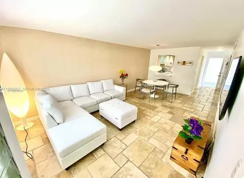 240 Galen Dr #314, Key Biscayne, FL 33149