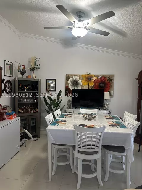 2501 W 73rd Pl, Hialeah, FL 33016 photo 15