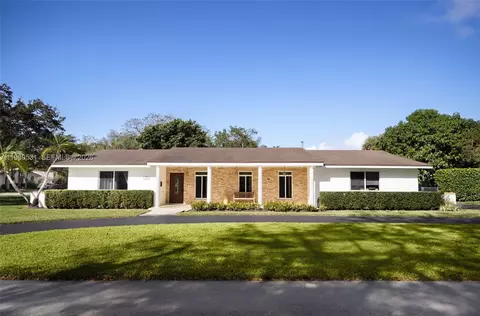 15700 SW 77th Ct, Palmetto Bay, FL 33157