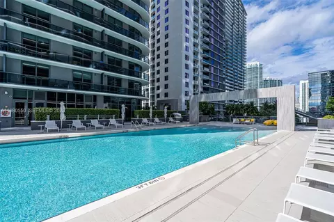 55 SW 9th St #1109, Miami, FL 33130