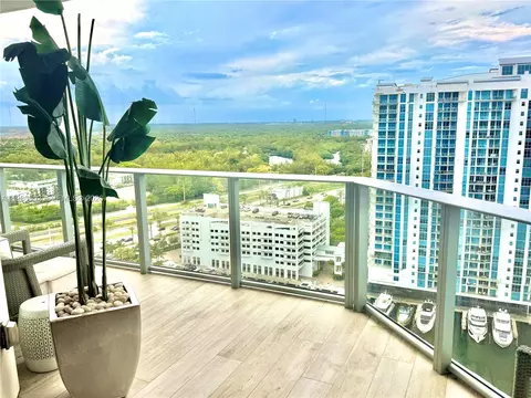 17111 Biscayne Blvd #2305, North Miami Beach, FL 33160